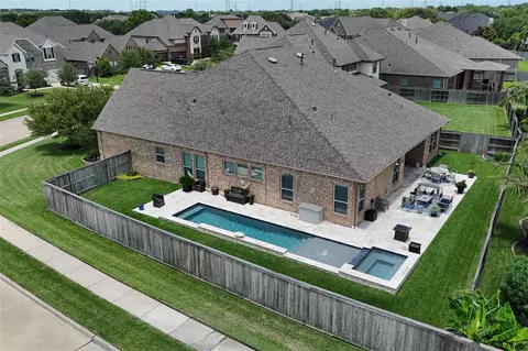 4039 Maybrook Ln, League City, TX 77573