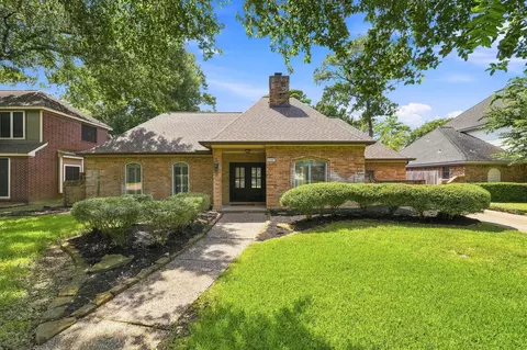 14807 Carols Way Dr, Houston, TX 77070