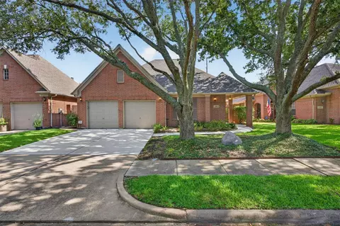 13911 Carriage Walk Ln, Houston, TX 77077
