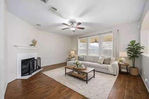 6422 Brazos Glen Ln, Richmond, TX 77469