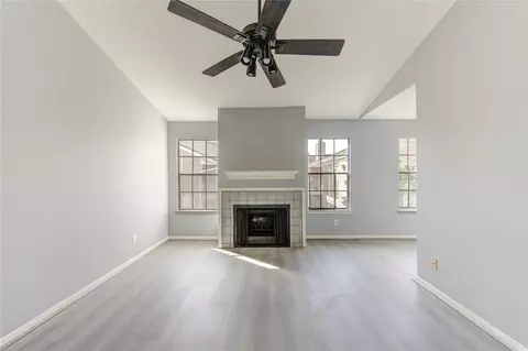 14600 Fonmeadow Dr #800, Houston, TX 77035
