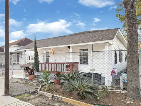 305 N Live Oak St, Houston, TX 77003