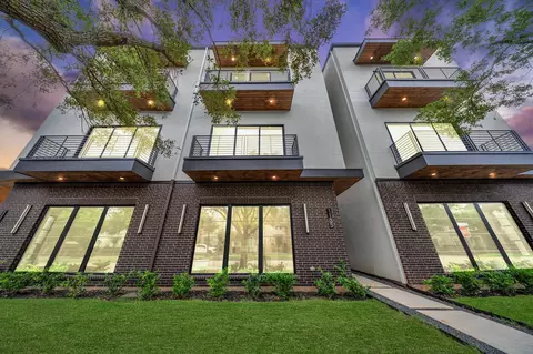 1135 Lake Pointe Pkwy, Sugar Land, TX 77478