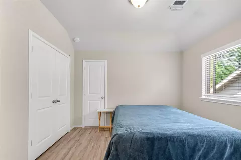 Bedroom - 2739 Meadow View Ln, Conroe, TX 77385 photo 3 of 13