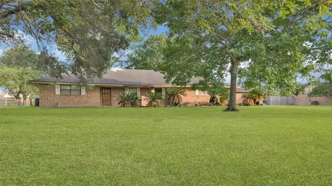 12210 Cherry Point Dr, Dayton, TX 77535