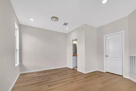 Bedroom - 21310 Timber Pines Dr, Spring, TX 77388 photo 1 of 10