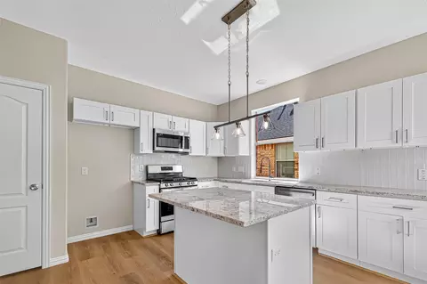 Kitchen - 21310 Timber Pines Dr, Spring, TX 77388 photo 6 of 7
