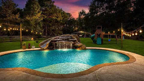 906 Vista Del Lago Dr, Huffman, TX 77336