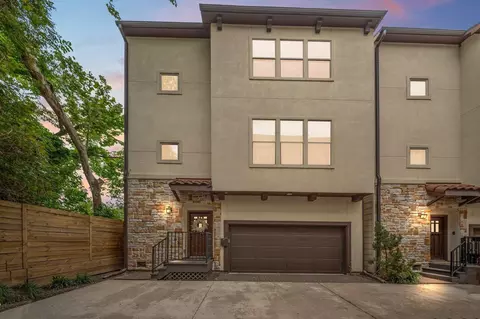 5739 Petty St, Houston, TX 77007