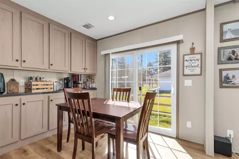 Dining - 622 Lake Shore Dr, Trinity, TX 75862 photo 2 of 2
