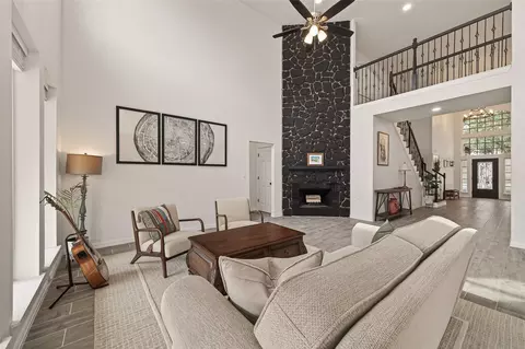 4423 Parkwater Cove Ct SE, Sugar Land, TX 77479