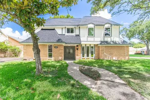15202 La Paloma Dr, Houston, TX 77083