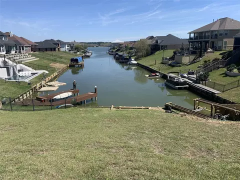 10890 Decatur, Willis, TX 77318