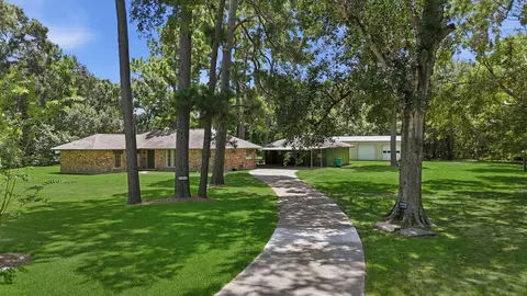11619 Advance Dr, Houston, TX 77065