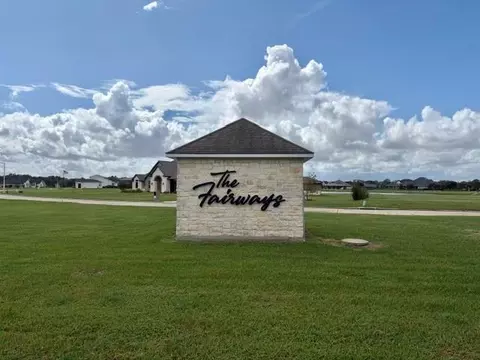 113 Legends Way, El Campo, TX 77437