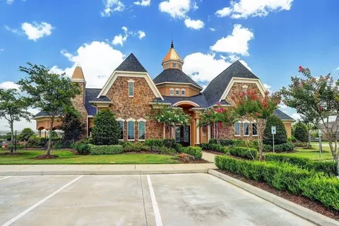 View/Area - 2843 Clapbread Ln, Rosenberg, TX 77471 photo 2 of 4