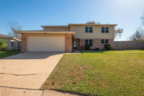 13703 Templar Ln, Sugar Land, TX 77498