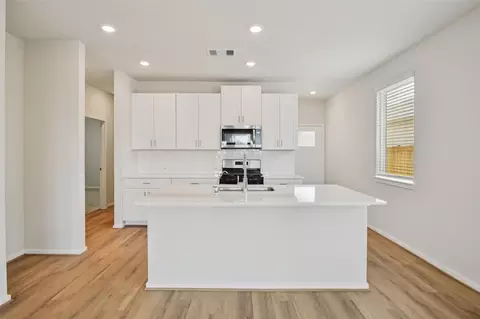 2326 Pioneer Landing Ln, Crosby, TX 77532