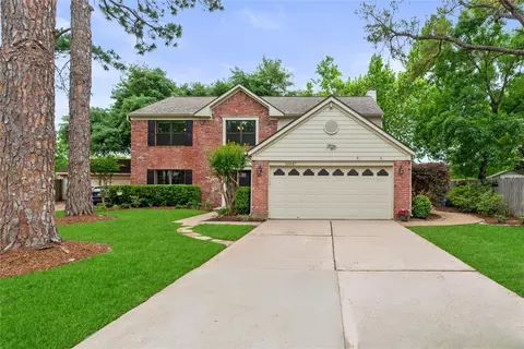 16047 Pinyon Creek Dr, Houston, TX 77095