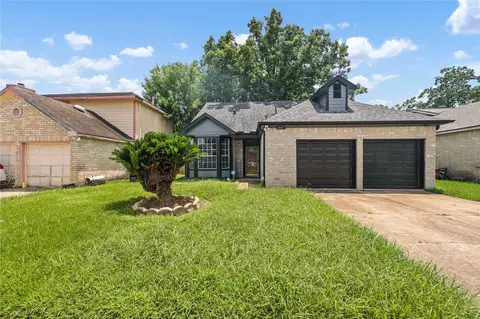 8107 Summer Trail Dr, Houston, TX 77040