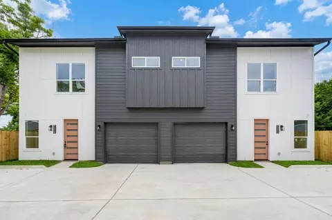 9007 Noel St #A/B, Houston, TX 77033