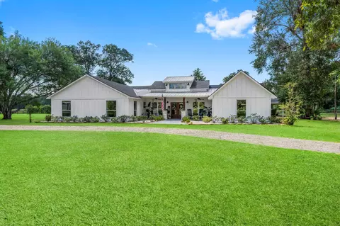 1785 Pine, Cleveland, TX 77328