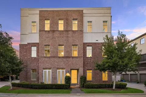 1430 Lake Pointe Pkwy, Sugar Land, TX 77478