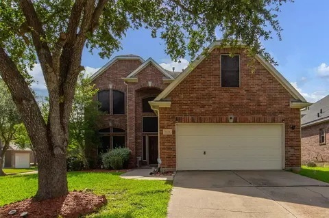 2619 Emerald Springs Ct, Pearland, TX 77584