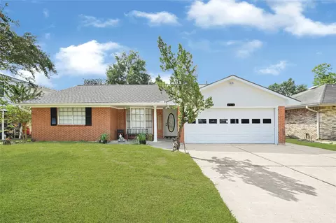 4910 Ivy St, Pasadena, TX 77505