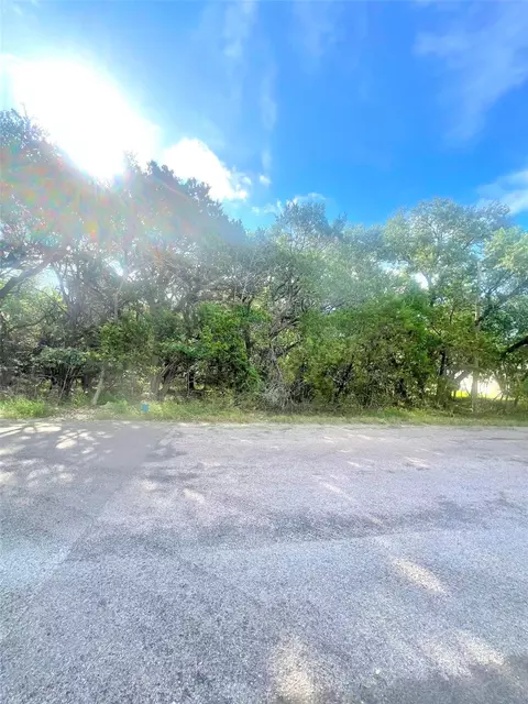 5425 Bay Dr, Temple, TX 76502