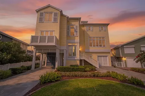3509 Petite Cir, Galveston, TX 77554