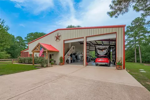 602 Fm 2693 Rd E, New Waverly, TX 77358