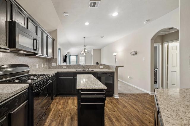 10711 Sun River Falls Dr, Humble, TX 77396