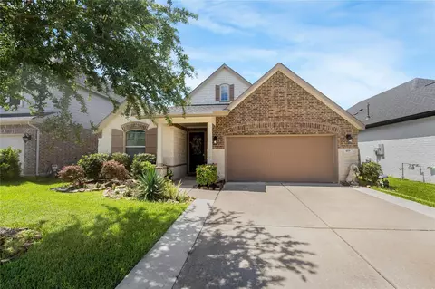 419 Barrios Bay Ln, La Porte, TX 77571