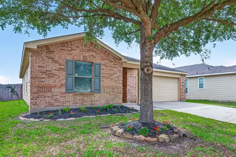 16535 Burnell Oaks Ln, Houston, TX 77090