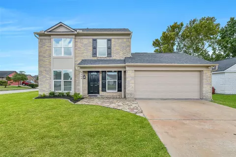 9908 Green Meadow Dr, La Porte, TX 77571