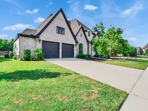 9011 Charmwood Ln, Magnolia, TX 77354