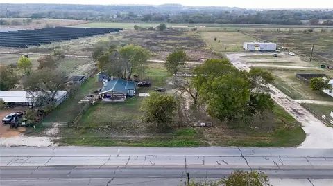 655 Loop 230, Smithville, TX 78957