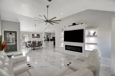 16806 Carbridge Dr, Houston, TX 77084