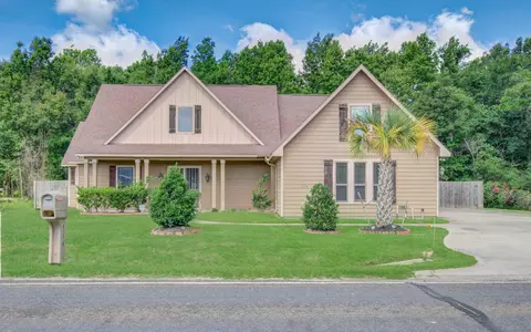 314 Martin L King St S, Ames, TX 77575