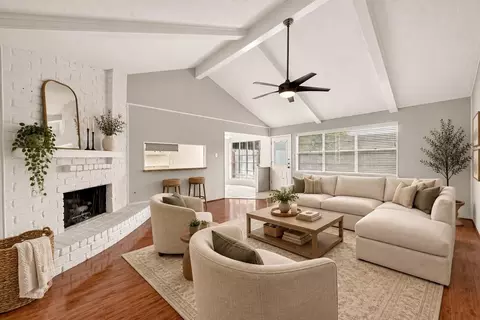 13511 Brook Hollow Dr, Sugar Land, TX 77498