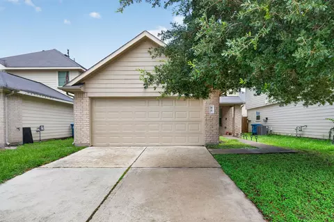 878 Sun Prairie Dr, Houston, TX 77090