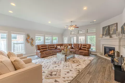 Living - 209 Trillium Park Loop, Conroe, TX 77304 photo 1 of 6