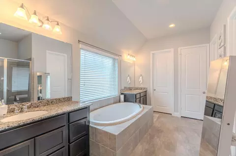 Bath - 209 Trillium Park Loop, Conroe, TX 77304 photo 1 of 4
