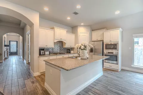 Entry Way - 209 Trillium Park Loop, Conroe, TX 77304 photo 5 of 5