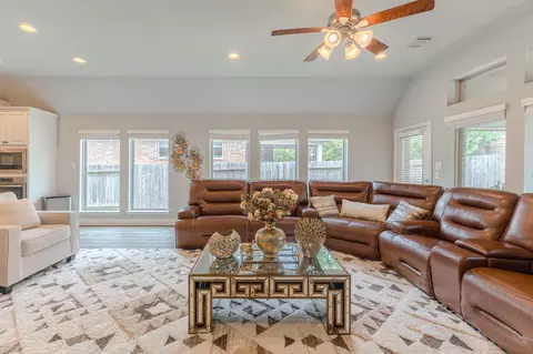 Living - 209 Trillium Park Loop, Conroe, TX 77304 photo 2 of 6