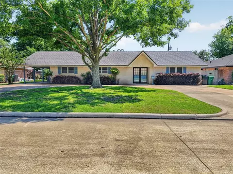 9023 Springview Ln, Houston, TX 77080