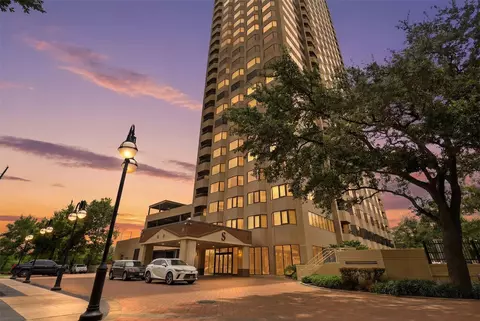 2001 Holcombe Blvd #1501, Houston, TX 77030