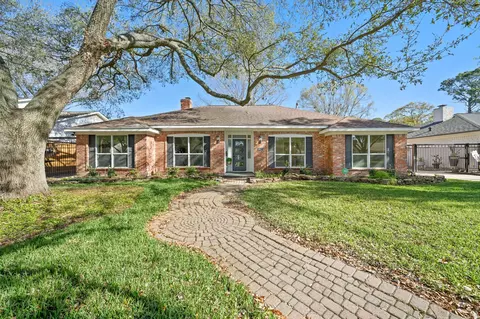 10622 Bordley Dr, Houston, TX 77042