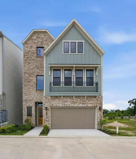 8707 Padua Ln, Houston, TX 77055
